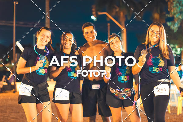 Compre as suas fotos do eventoNeon Night Run 2019 - Belo Horizonte no Fotop