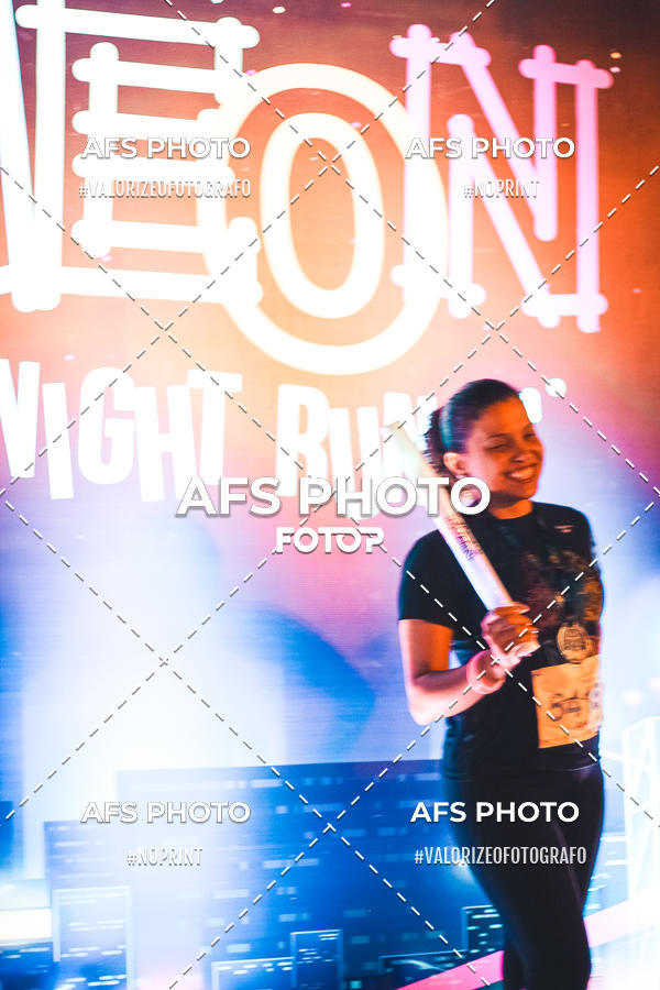 Compre as suas fotos do eventoNeon Night Run 2019 - Belo Horizonte no Fotop