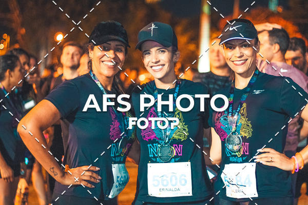 Achetez vos photos de l'vnementNeon Night Run 2019 - Belo Horizonte sur Fotop