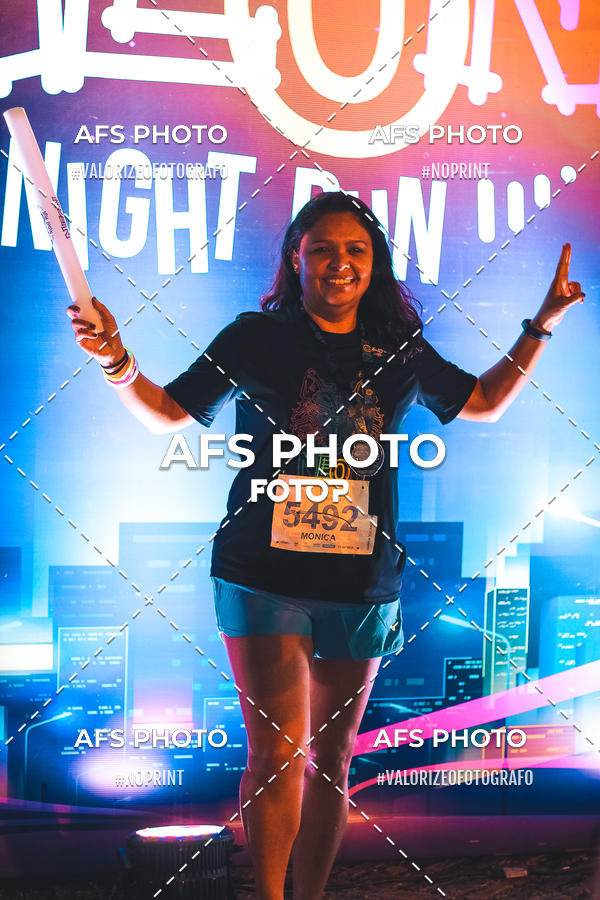 Compre as suas fotos do eventoNeon Night Run 2019 - Belo Horizonte no Fotop