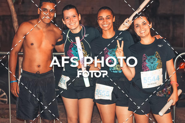 Buy your photos of the eventNeon Night Run 2019 - Belo Horizonte on Fotop