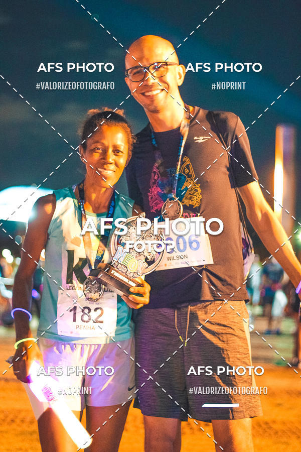 Achetez vos photos de l'vnementNeon Night Run 2019 - Belo Horizonte sur Fotop