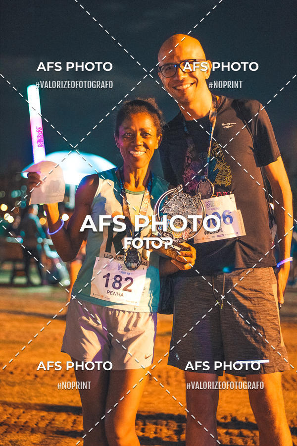 Achetez vos photos de l'vnementNeon Night Run 2019 - Belo Horizonte sur Fotop
