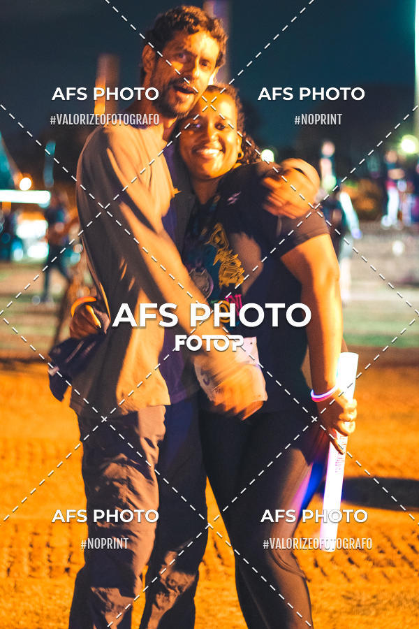 Achetez vos photos de l'vnementNeon Night Run 2019 - Belo Horizonte sur Fotop