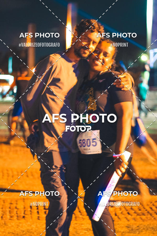 Achetez vos photos de l'vnementNeon Night Run 2019 - Belo Horizonte sur Fotop