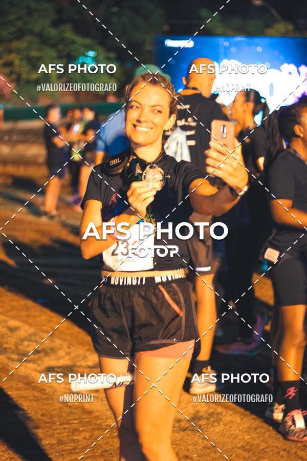 Achetez vos photos de l'vnementNeon Night Run 2019 - Belo Horizonte sur Fotop