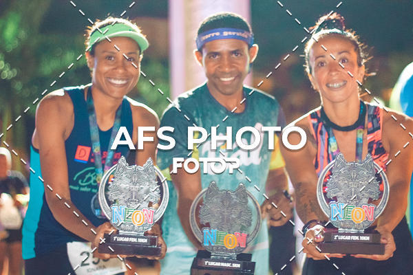 Buy your photos of the eventNeon Night Run 2019 - Belo Horizonte on Fotop