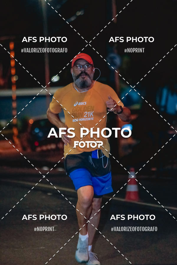 Buy your photos of the eventNeon Night Run 2019 - Belo Horizonte on Fotop