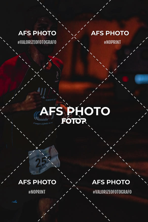 Buy your photos of the eventNeon Night Run 2019 - Belo Horizonte on Fotop