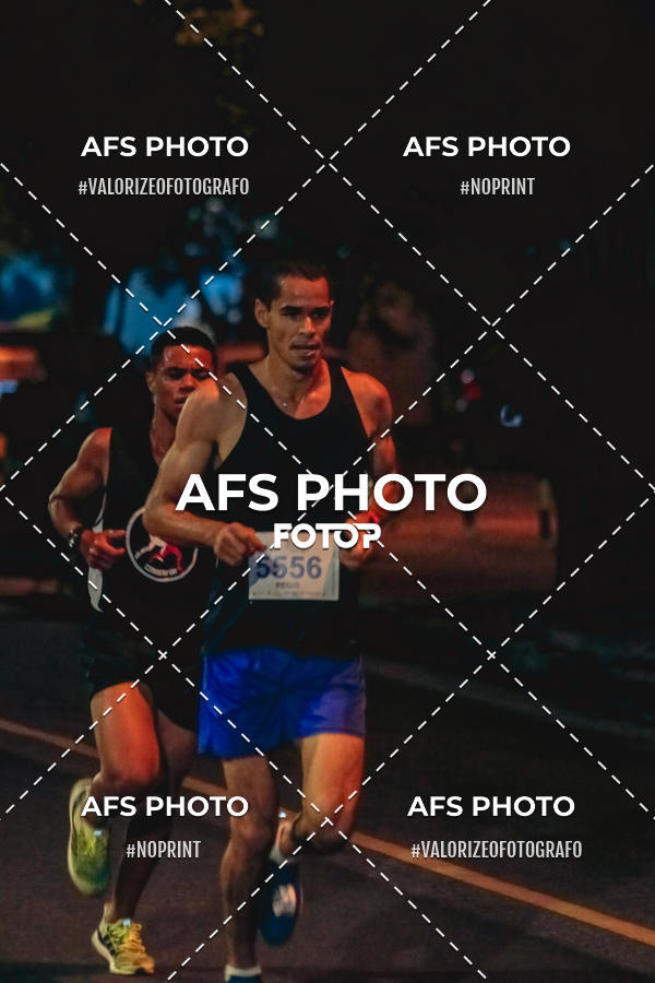 Buy your photos of the eventNeon Night Run 2019 - Belo Horizonte on Fotop
