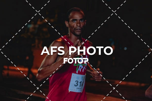 Buy your photos of the eventNeon Night Run 2019 - Belo Horizonte on Fotop