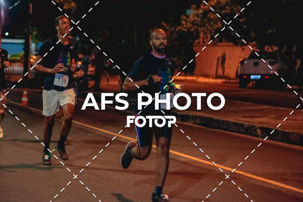 Compra tus fotos del eventoNeon Night Run 2019 - Belo Horizonte En Fotop