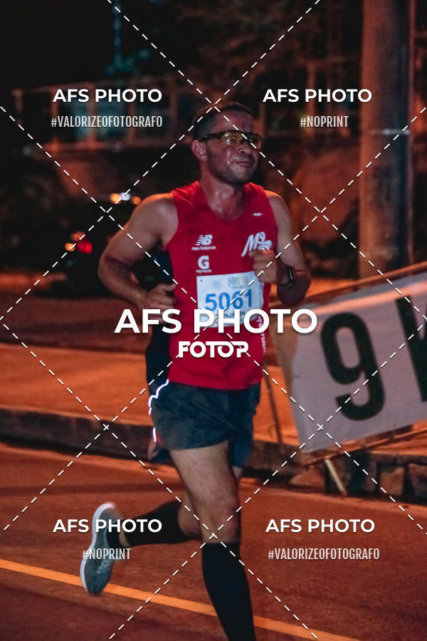 Compra tus fotos del eventoNeon Night Run 2019 - Belo Horizonte En Fotop