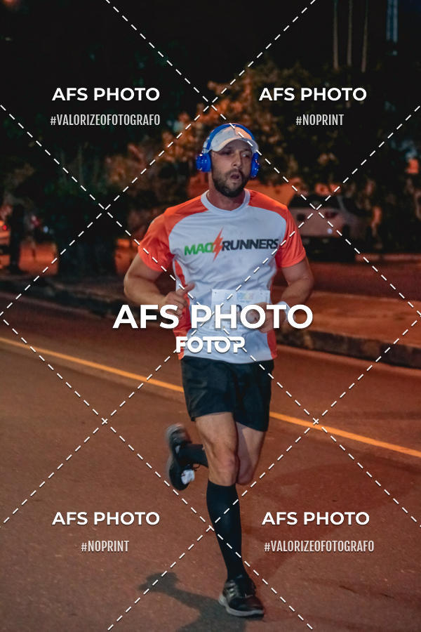 Compra tus fotos del eventoNeon Night Run 2019 - Belo Horizonte En Fotop
