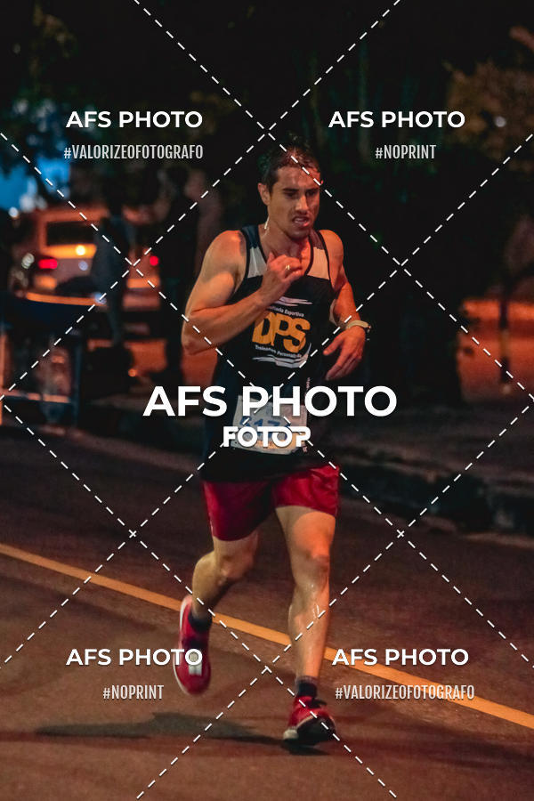 Compra tus fotos del eventoNeon Night Run 2019 - Belo Horizonte En Fotop