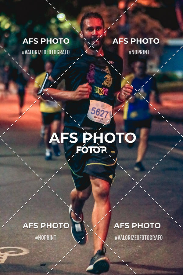 Compra tus fotos del eventoNeon Night Run 2019 - Belo Horizonte En Fotop