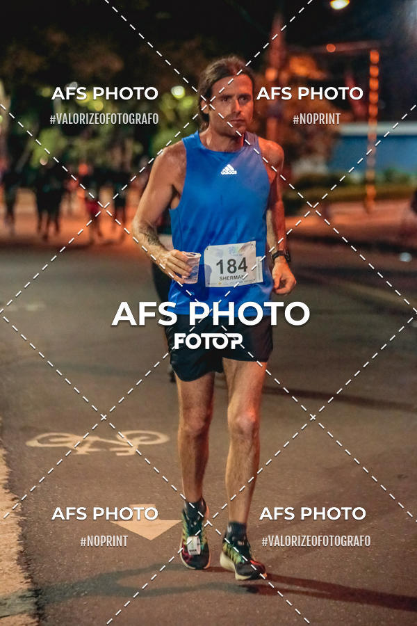 Compra tus fotos del eventoNeon Night Run 2019 - Belo Horizonte En Fotop