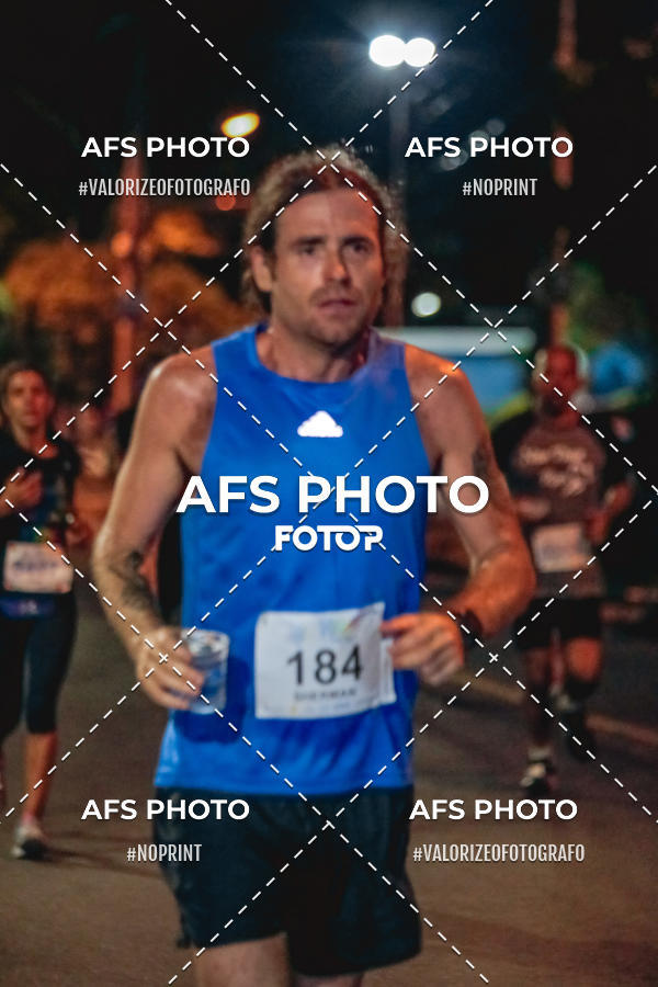 Compra tus fotos del eventoNeon Night Run 2019 - Belo Horizonte En Fotop