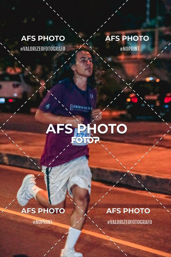 Compra tus fotos del eventoNeon Night Run 2019 - Belo Horizonte En Fotop