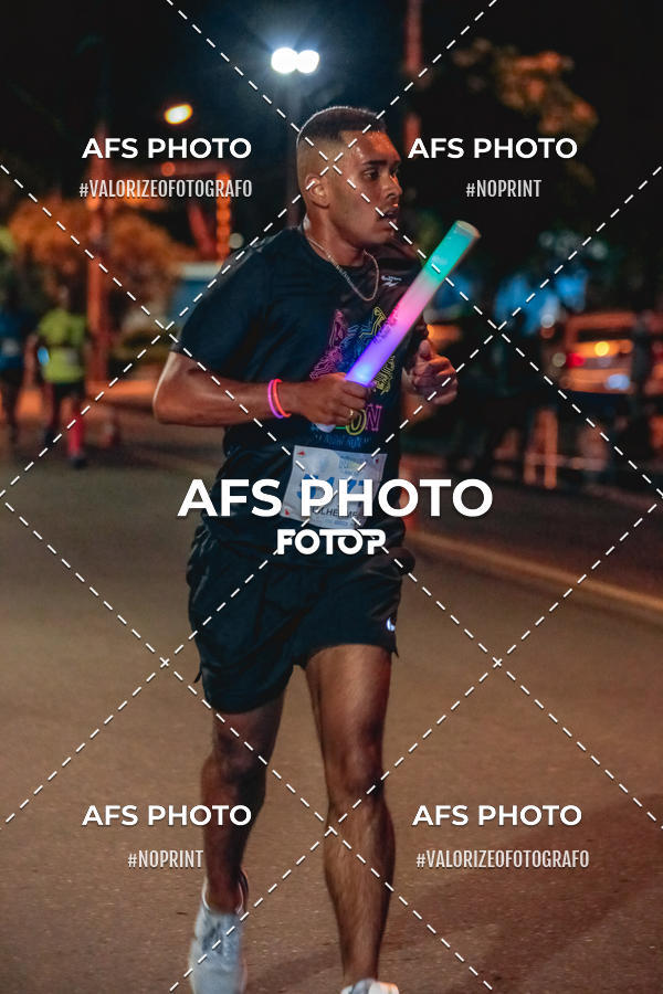 Buy your photos of the eventNeon Night Run 2019 - Belo Horizonte on Fotop