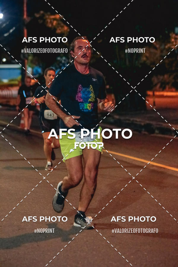 Buy your photos of the eventNeon Night Run 2019 - Belo Horizonte on Fotop