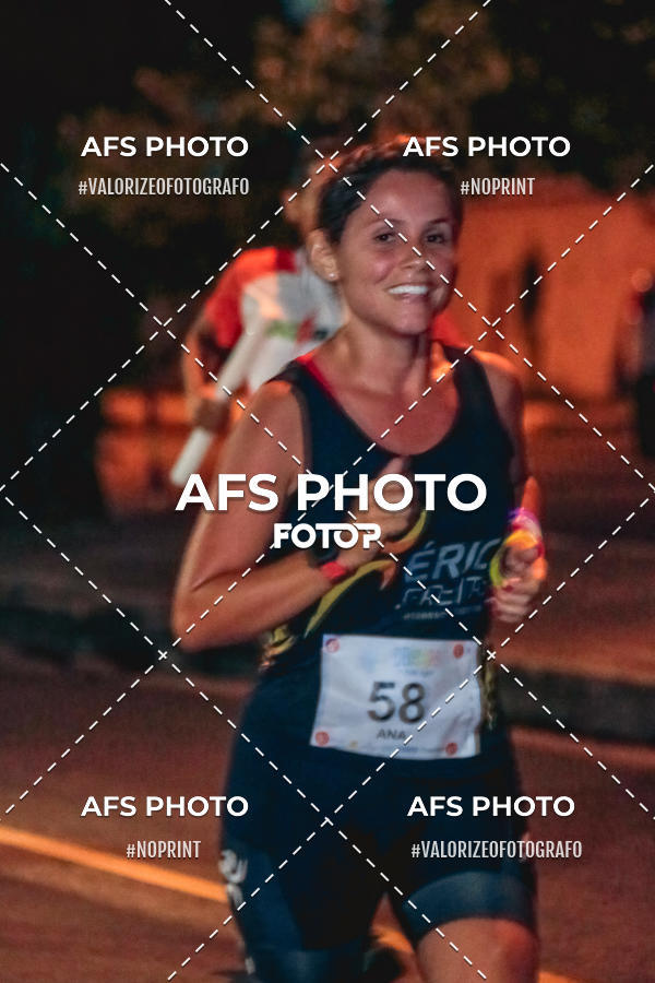 Acquista le foto dell'eventoNeon Night Run 2019 - Belo Horizonte in Fotop