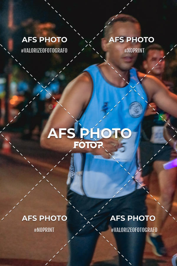 Acquista le foto dell'eventoNeon Night Run 2019 - Belo Horizonte in Fotop