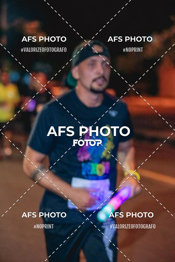 Acquista le foto dell'eventoNeon Night Run 2019 - Belo Horizonte in Fotop