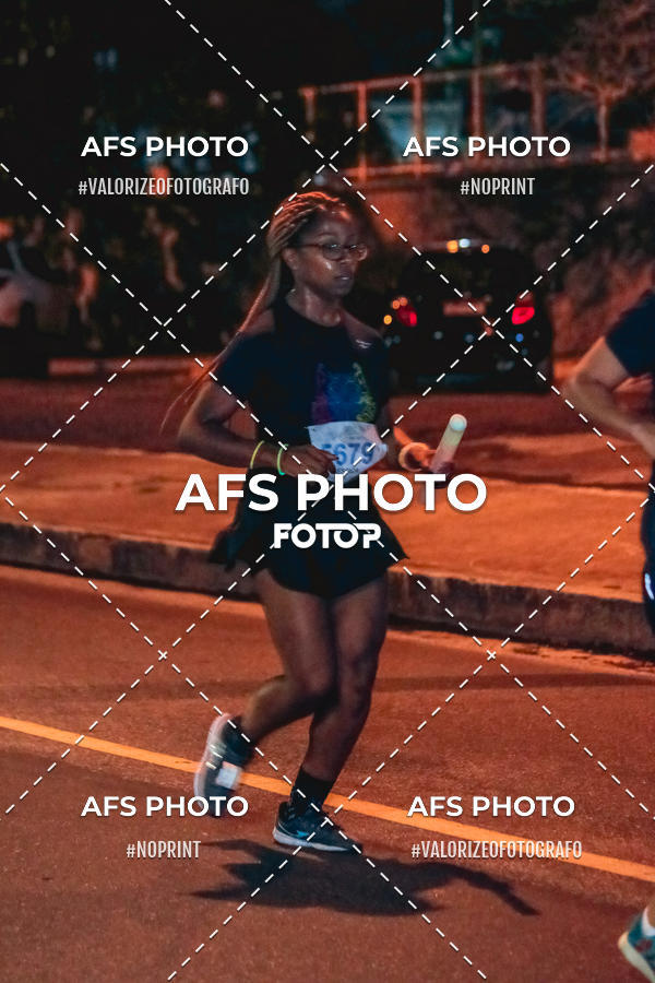 Acquista le foto dell'eventoNeon Night Run 2019 - Belo Horizonte in Fotop
