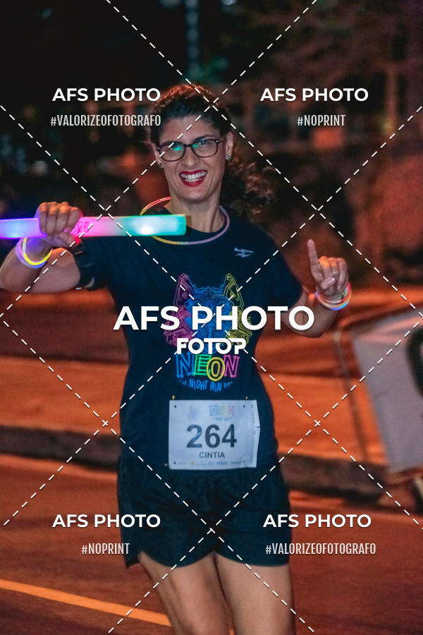Acquista le foto dell'eventoNeon Night Run 2019 - Belo Horizonte in Fotop