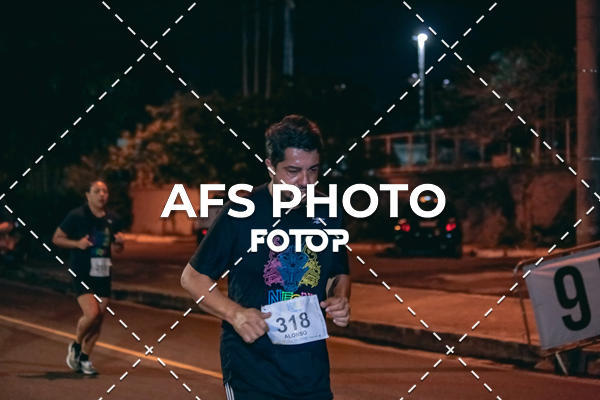 Compra tus fotos del eventoNeon Night Run 2019 - Belo Horizonte En Fotop