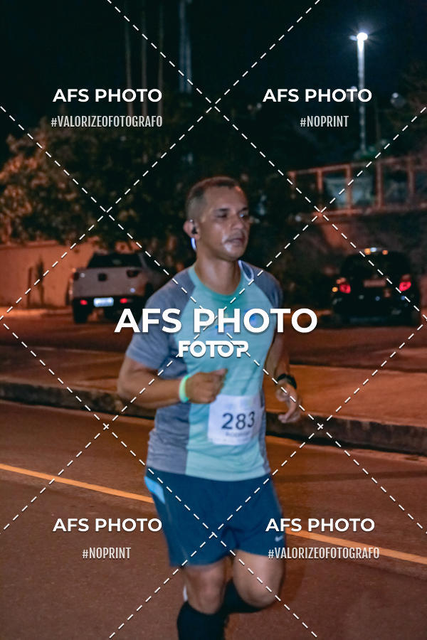 Compra tus fotos del eventoNeon Night Run 2019 - Belo Horizonte En Fotop