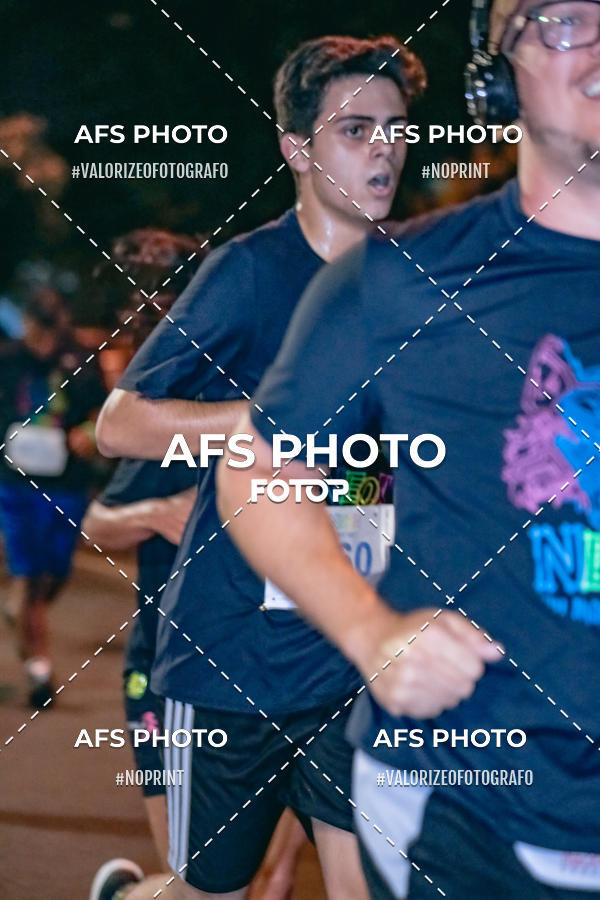 Compra tus fotos del eventoNeon Night Run 2019 - Belo Horizonte En Fotop