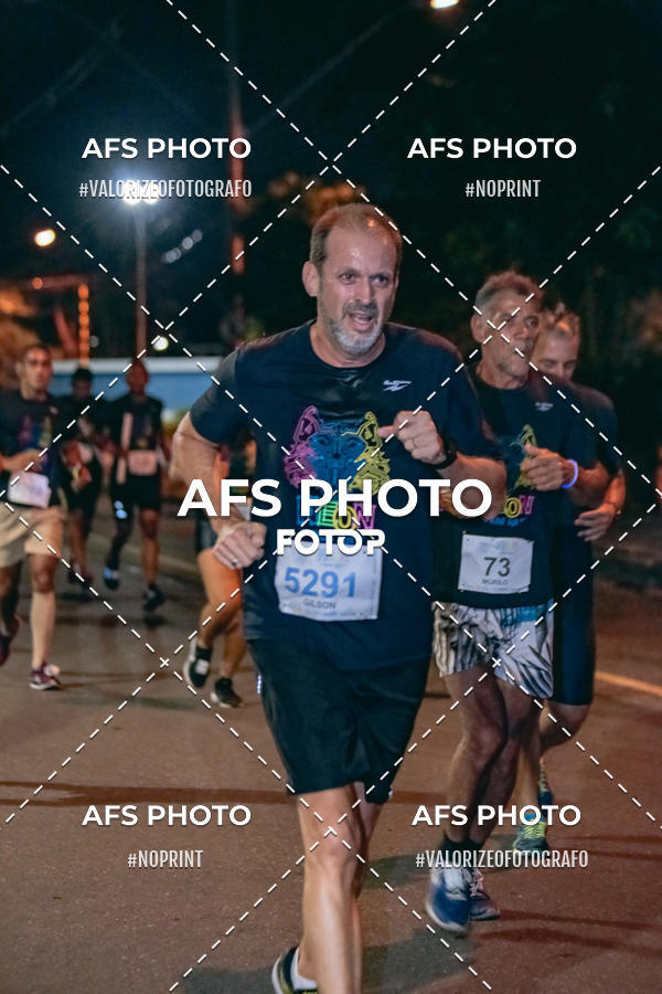 Buy your photos of the eventNeon Night Run 2019 - Belo Horizonte on Fotop