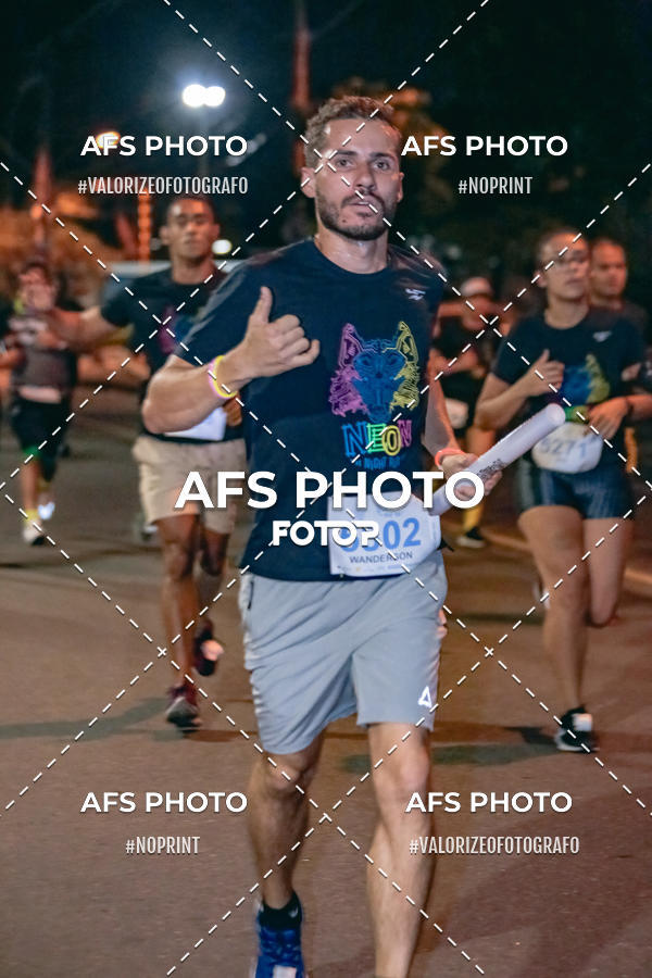 Buy your photos of the eventNeon Night Run 2019 - Belo Horizonte on Fotop