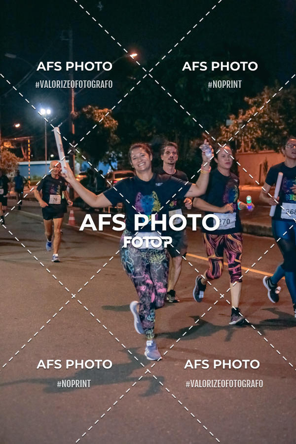 Buy your photos of the eventNeon Night Run 2019 - Belo Horizonte on Fotop