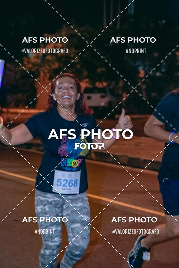 Acquista le foto dell'eventoNeon Night Run 2019 - Belo Horizonte in Fotop
