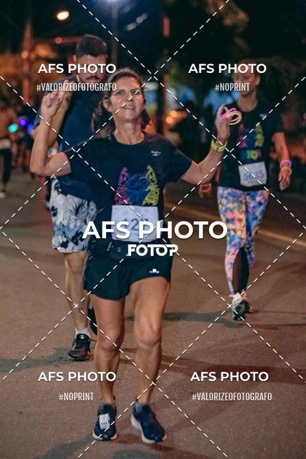 Acquista le foto dell'eventoNeon Night Run 2019 - Belo Horizonte in Fotop