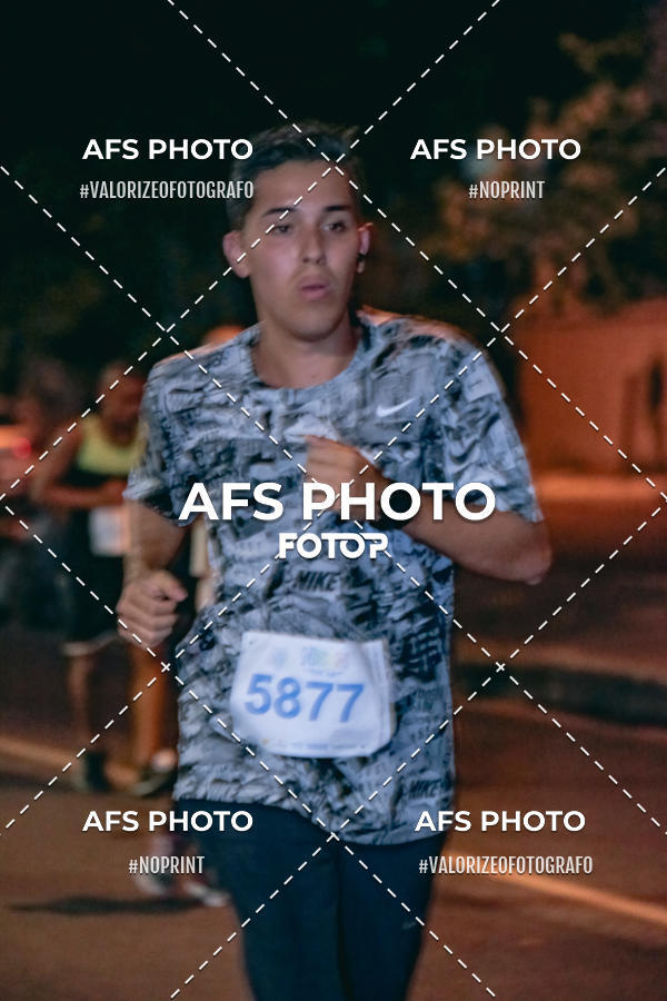 Acquista le foto dell'eventoNeon Night Run 2019 - Belo Horizonte in Fotop