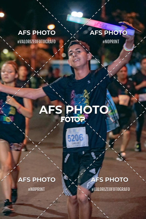 Acquista le foto dell'eventoNeon Night Run 2019 - Belo Horizonte in Fotop