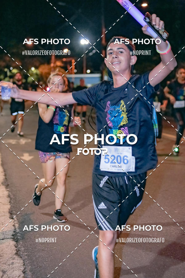 Acquista le foto dell'eventoNeon Night Run 2019 - Belo Horizonte in Fotop