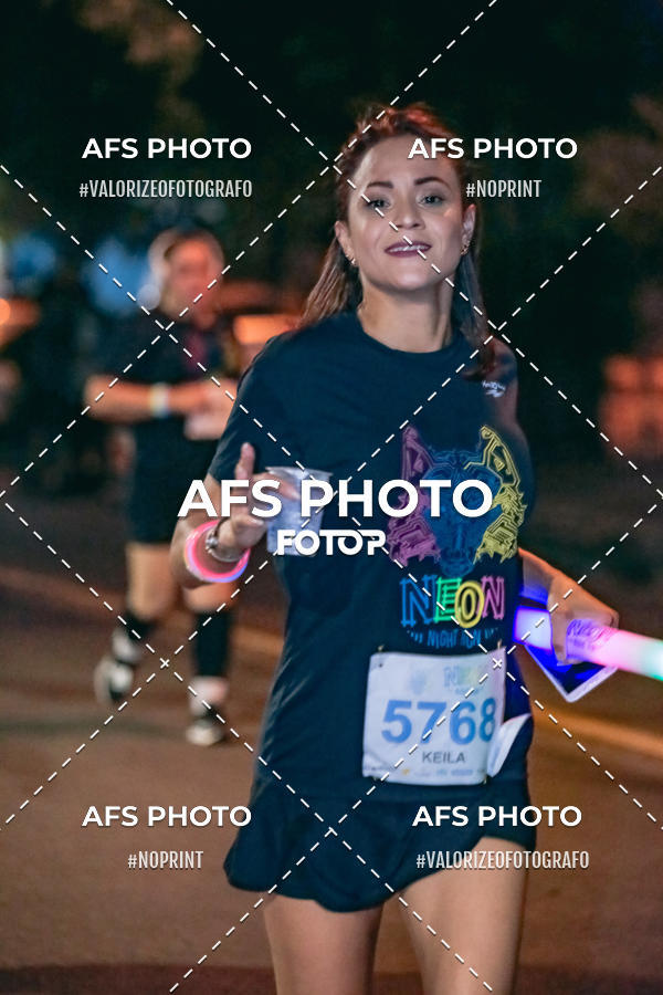Acquista le foto dell'eventoNeon Night Run 2019 - Belo Horizonte in Fotop