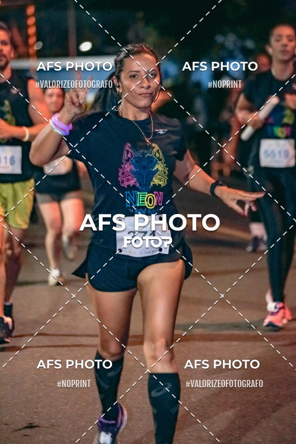 Acquista le foto dell'eventoNeon Night Run 2019 - Belo Horizonte in Fotop