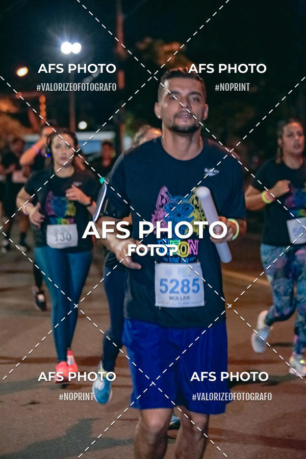 Buy your photos of the eventNeon Night Run 2019 - Belo Horizonte on Fotop