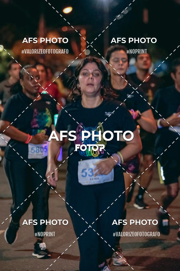 Buy your photos of the eventNeon Night Run 2019 - Belo Horizonte on Fotop