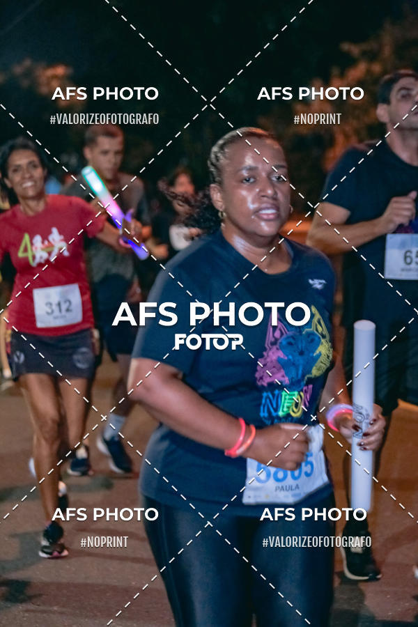 Buy your photos of the eventNeon Night Run 2019 - Belo Horizonte on Fotop