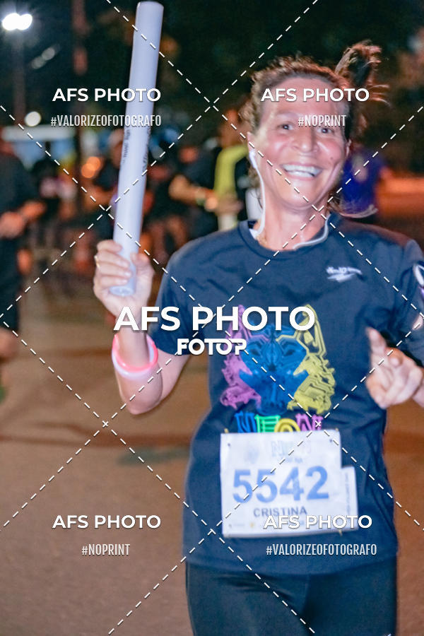 Buy your photos of the eventNeon Night Run 2019 - Belo Horizonte on Fotop