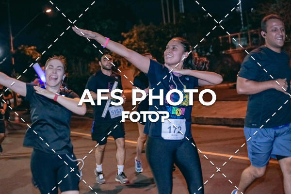 Buy your photos of the eventNeon Night Run 2019 - Belo Horizonte on Fotop