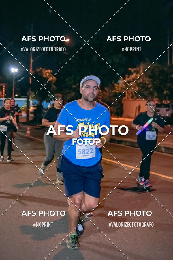 Achetez vos photos de l'vnementNeon Night Run 2019 - Belo Horizonte sur Fotop