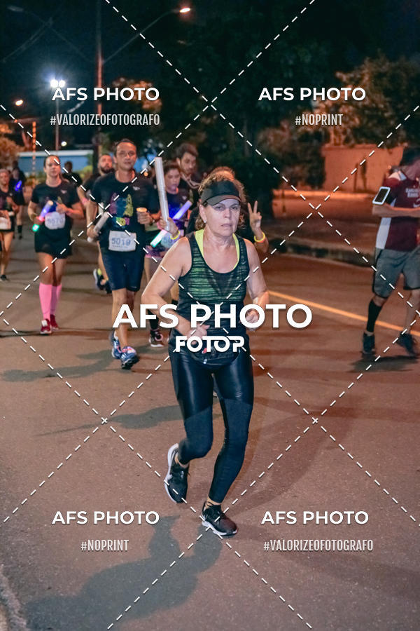 Compre suas fotos do eventoNeon Night Run 2019 - Belo Horizonte no Fotop